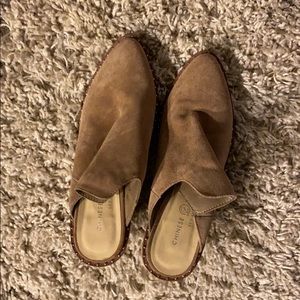 Chinese laundry tan booties